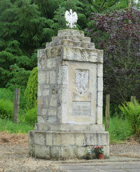 Polish Memorial Garden, Douglas Estate